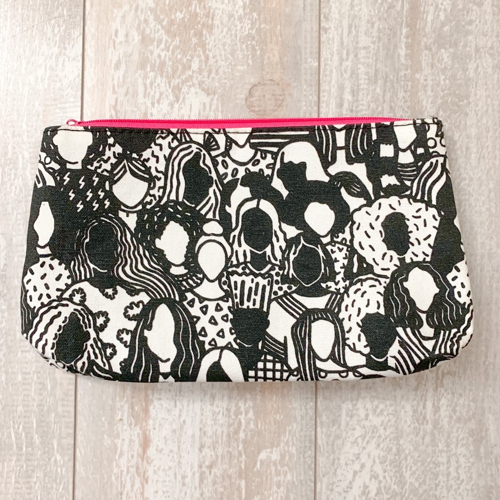 🦋 2 for $10! 🦋 Ipsy Makeup Bag